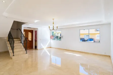 Sobrado com 5 Quartos à venda, 290m² no Vila Carrão, São Paulo