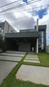Casa de Condomínio com 3 Quartos para alugar, 150m² no Conjunto Habitacional Engenheiro Francisco Blasi, Botucatu