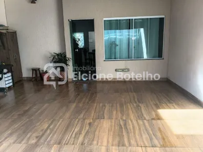 Casa com 2 Quartos à venda, 108m² no Novo Mundo, Uberlândia