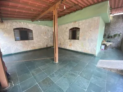 Casa com 3 Quartos à venda, 177m² no Jardim Laguna, Contagem