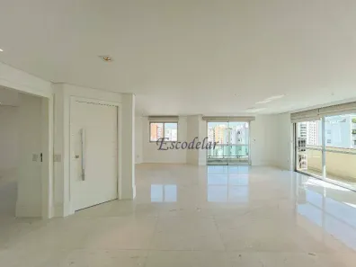 Apartamento com 3 Quartos à venda, 210m² no Moema, São Paulo
