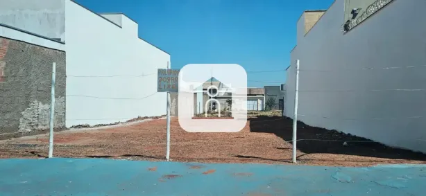 Lote/Terreno à venda, 250m² no Laranjeiras, Uberlândia