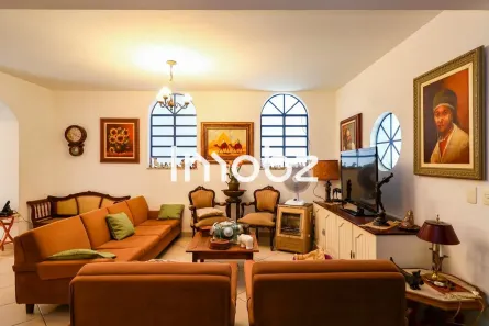 Casa com 3 Quartos à venda, 400m² no Jardim Leonor, São Paulo