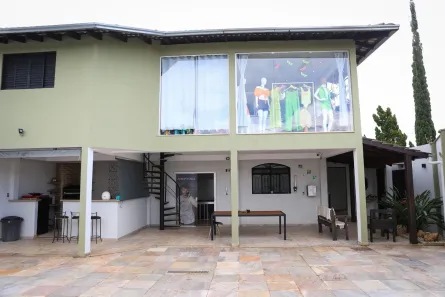 Casa com 4 Quartos à venda, 326m² no Cidade Jardim, Uberlândia