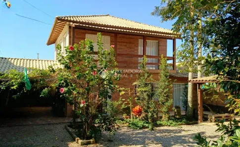 Casa com 4 Quartos à venda, 150m² no Jardim Janaína, Biguaçu