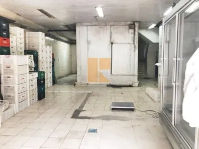Prédio Comercial para alugar, 236m² no Bom Retiro, São Paulo