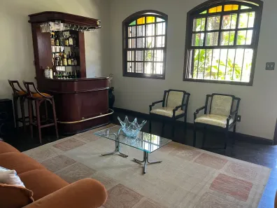 Casa com 4 Quartos à venda, 340m² no João Pinheiro, Belo Horizonte
