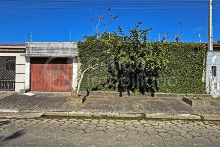 Lote/Terreno à venda, 258m² no Jardim Imperador, Peruíbe