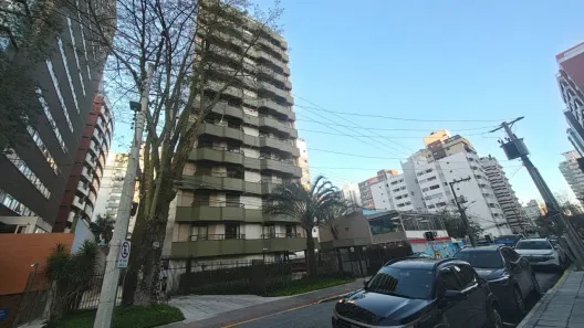 Apartamento com 3 Quartos à venda, 135m² no Centro, Florianópolis