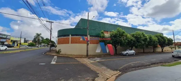 Ponto Comercial para alugar, 3600m² no Parque Quinta das Paineiras, São José do Rio Preto