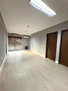 Sala Comercial com 2 Quartos para alugar, 43m² no Bosque da Saúde, Cuiabá