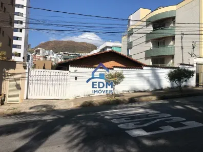 Casa com 5 Quartos à venda, 395m² no Buritis, Belo Horizonte