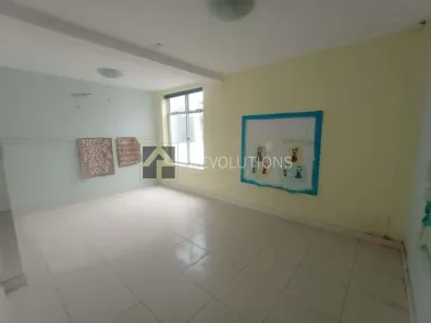 Casa com 9 Quartos à venda, 200m² no Barra da Tijuca, Rio de Janeiro