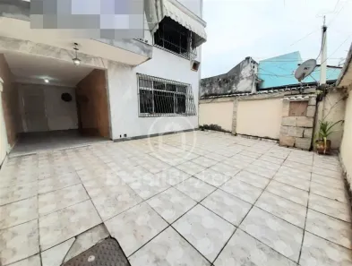 Casa com 4 Quartos à venda, 260m² no Olaria, Rio de Janeiro