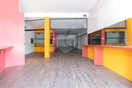 com 3 Quartos para venda ou aluguel, 376m² no Jardim das Bandeiras, São Paulo
