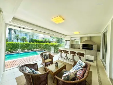 Casa de Condomínio com 3 Quartos à venda, 380m² no Cacupé, Florianópolis