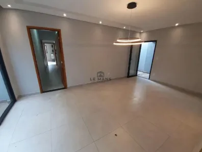 Casa com 3 Quartos para alugar, 299m² no São Dimas, Piracicaba