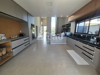 Casa de Condomínio com 3 Quartos para alugar, 164m² no Jardim São Marcos, Valinhos