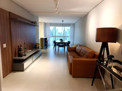 Apartamento com 4 Quartos para alugar, 143m² no Centro, Balneário Camboriú