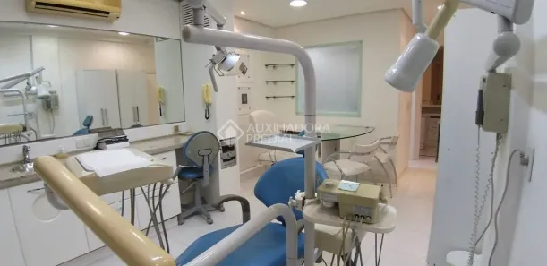 Sala Comercial à venda, 39m² no Petrópolis, Porto Alegre