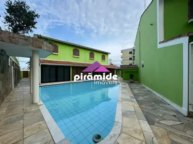 Casa de Condomínio com 2 Quartos à venda, 71m² no Loteamento Jardim Aruan, Caraguatatuba