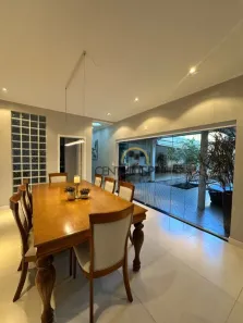 Casa de Condomínio com 2 Quartos para venda ou aluguel, 900m² no Residencial Lago Sul, Bauru