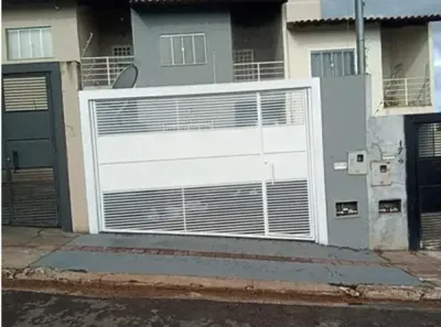 Sobrado com 2 Quartos para alugar, 73m² no Residencial Gama, Campo Grande