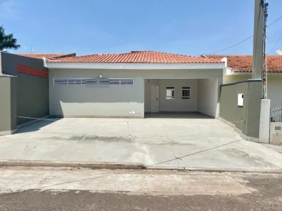Imóvel Comercial com 3 Quartos para alugar, 500m² no Jardim Maria Izabel, Marília