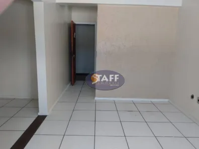 Sala Comercial para alugar, 30m² no Centro, Cabo Frio
