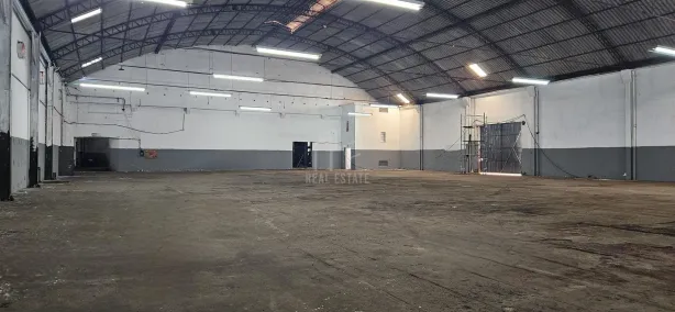 Galpão/Depósito/Armazém para alugar, 380m² no Ideal, Londrina