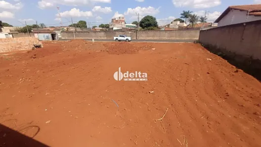 à venda, 360m² no Santa Mônica, Uberlândia