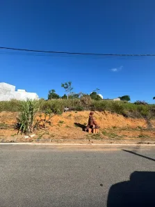 Lote/Terreno à venda, 305m² no Lagoa, Macaé