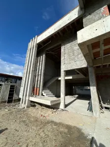 Casa de Condomínio com 5 Quartos à venda, 400m² no Cidade Alpha, Eusébio