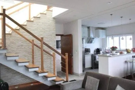 Sobrado com 3 Quartos à venda, 250m² no Vila Gilda, Santo André