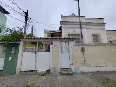 Casa com 1 Quarto para alugar, 30m² no Olaria, Rio de Janeiro