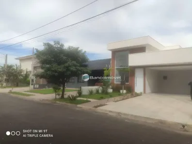 Casa de Condomínio com 3 Quartos para alugar, 180m² no Cascata, Paulínia