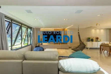 Casa de Condomínio com 3 Quartos à venda, 514m² no Santa Cecília, São Paulo