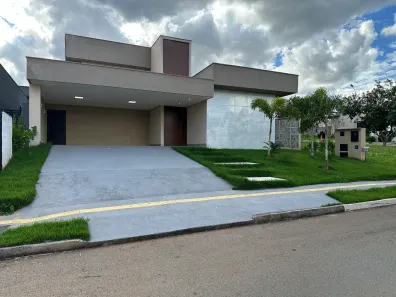 Casa de Condomínio com 4 Quartos à venda, 220m² no Residencial Goiânia Golfe Clube, Goiânia