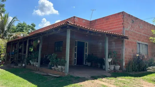 Casa com 2 Quartos à venda, 170m² no Jardim Industriário, Cuiabá