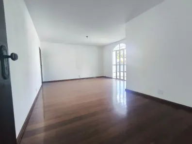 Apartamento com 3 Quartos à venda, 135m² no São Mateus, Juiz de Fora