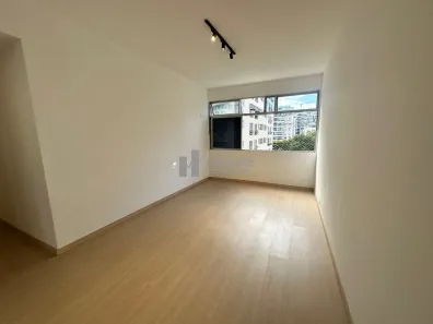 Apartamento com 2 Quartos à venda, 68m² no Tijuca, Rio de Janeiro