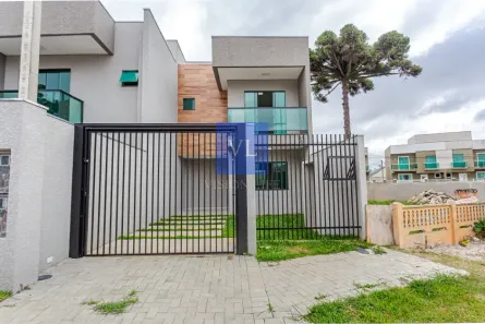 Sobrado com 2 Quartos à venda, 80m² no Uberaba, Curitiba