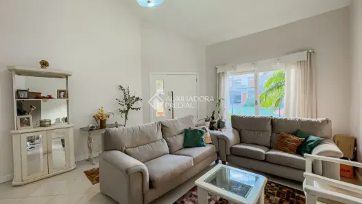 Casa de Condomínio com 4 Quartos à venda, 206m² no Sarandi, Porto Alegre