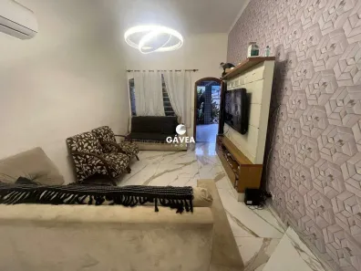 Casa com 3 Quartos à venda, 300m² no Jardim Guassu, São Vicente