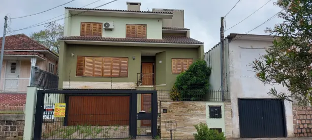 Casa com 4 Quartos à venda, 255m² no Vila Ipiranga, Porto Alegre