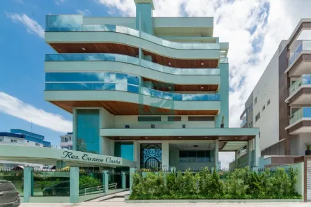 Apartamento com 2 Quartos à venda, 81m² no Mariscal, Bombinhas