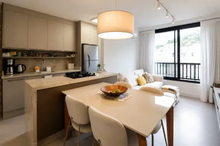 Apartamento com 2 Quartos à venda, 61m² no Centro, Florianópolis