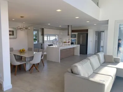 Casa com 4 Quartos à venda, 300m² no Jurerê Internacional, Florianópolis