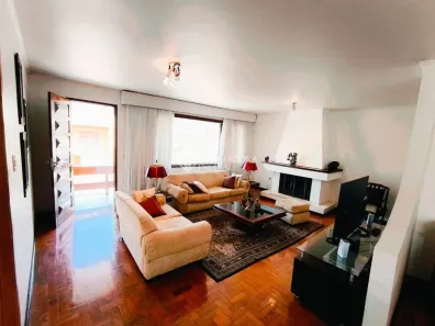 Casa com 3 Quartos à venda, 266m² no Jardim Lindóia, Porto Alegre