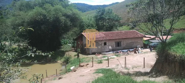 Fazenda/Sítio com 4 Quartos à venda, 4m² no Centro, Monteiro Lobato